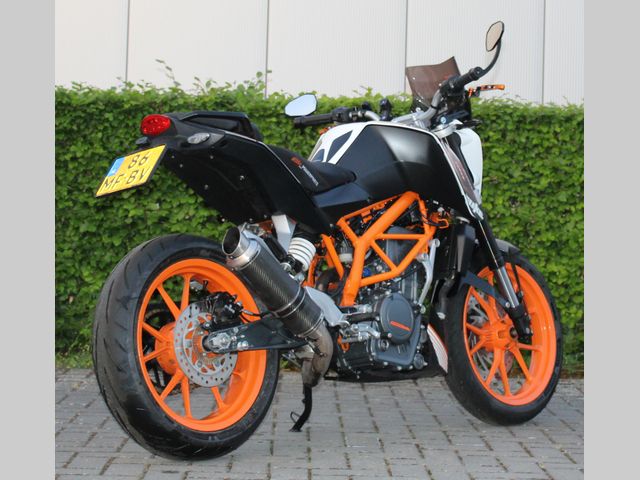 ktm - 390-duke
