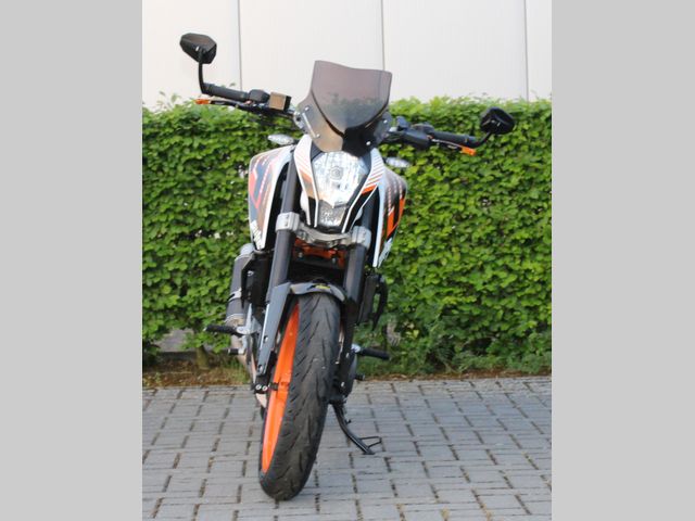 ktm - 390-duke
