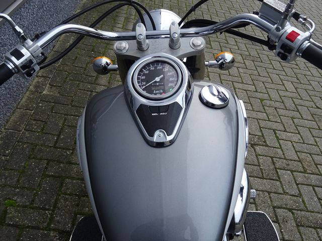 suzuki - vl-800-volusia