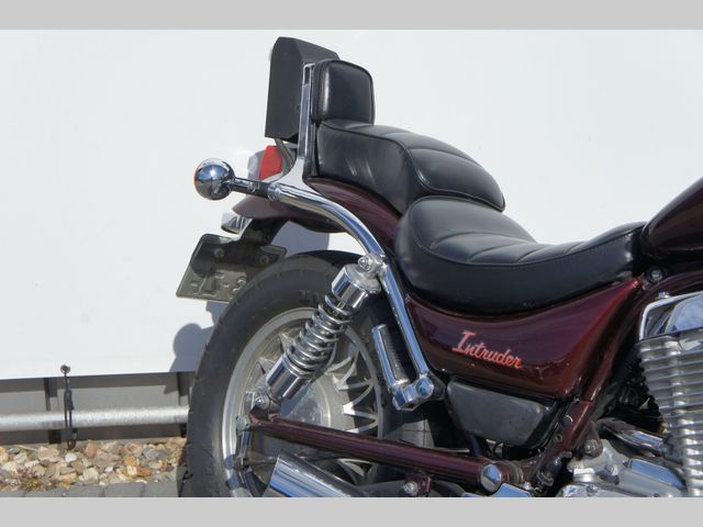 suzuki - vs-700-intruder