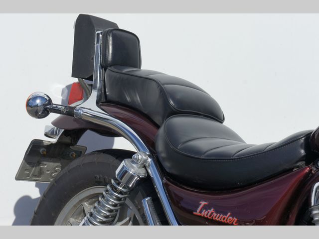 suzuki - vs-700-intruder