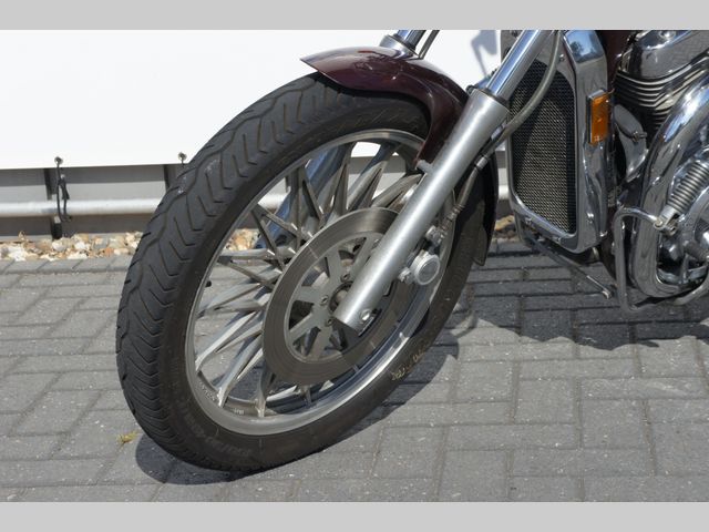 suzuki - vs-700-intruder