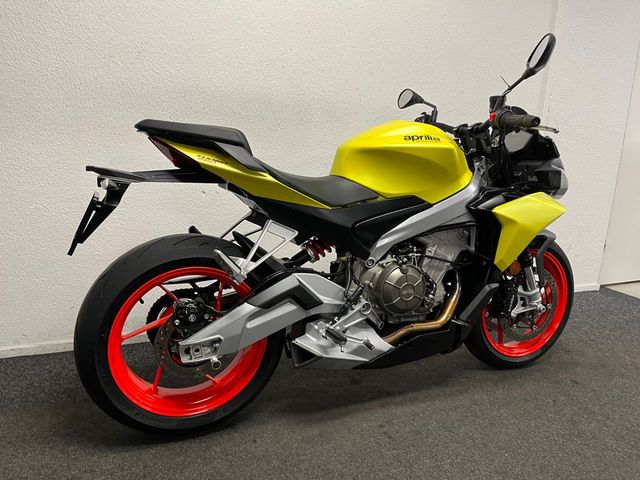 aprilia - tuono-660