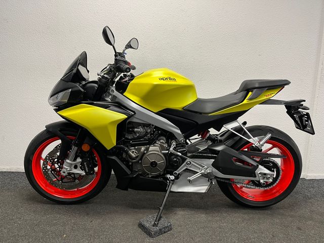 aprilia - tuono-660
