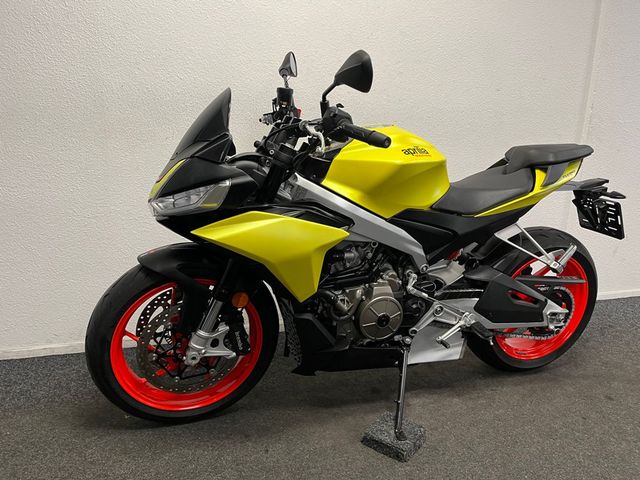 aprilia - tuono-660