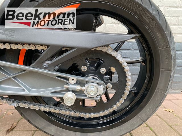 ktm - 125-duke
