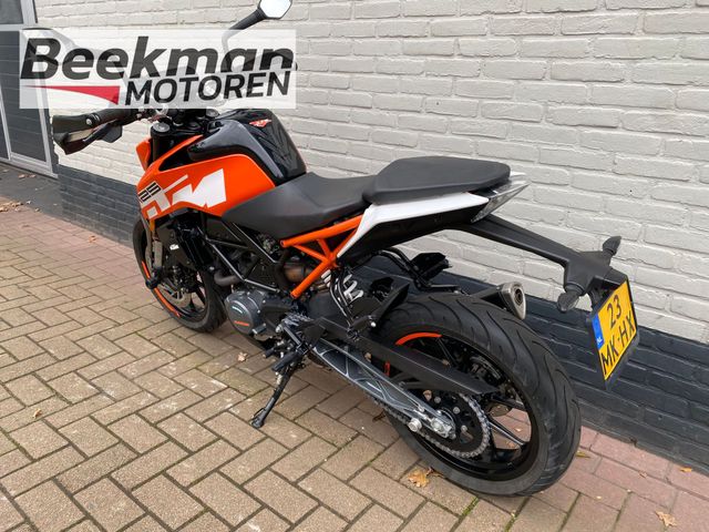 ktm - 125-duke