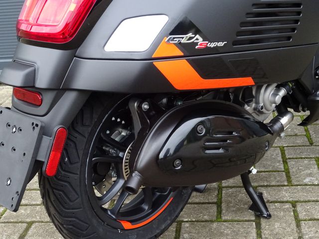 vespa - gts-supersport-310