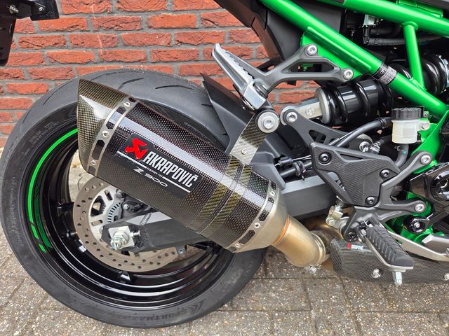 kawasaki - z900-performance