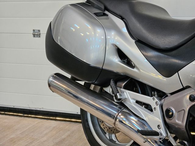 honda - nt-650-v-deauville