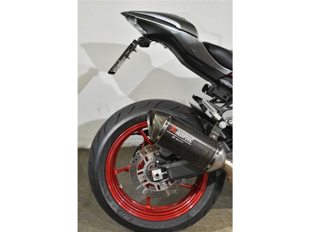 kawasaki - z900
