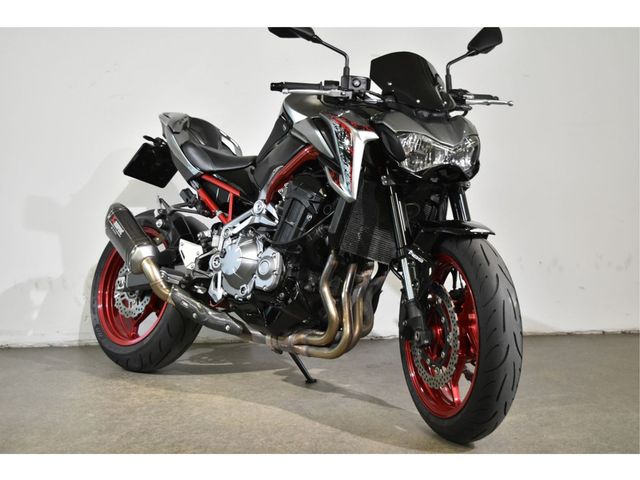 kawasaki - z900