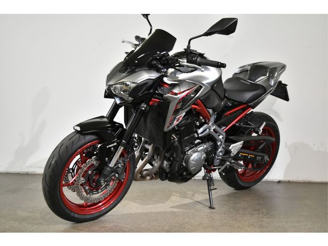 kawasaki - z900