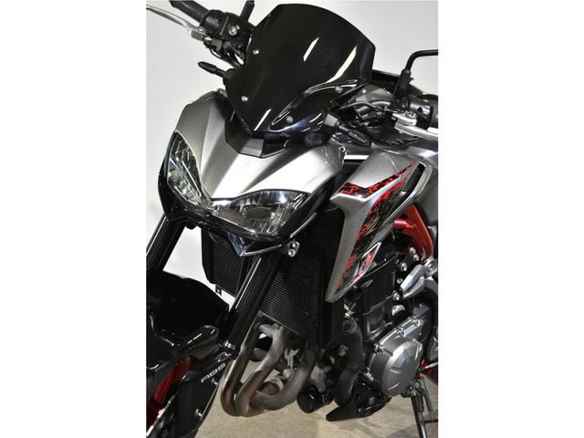 kawasaki - z900