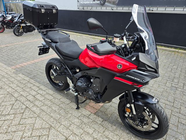 yamaha - tracer-9