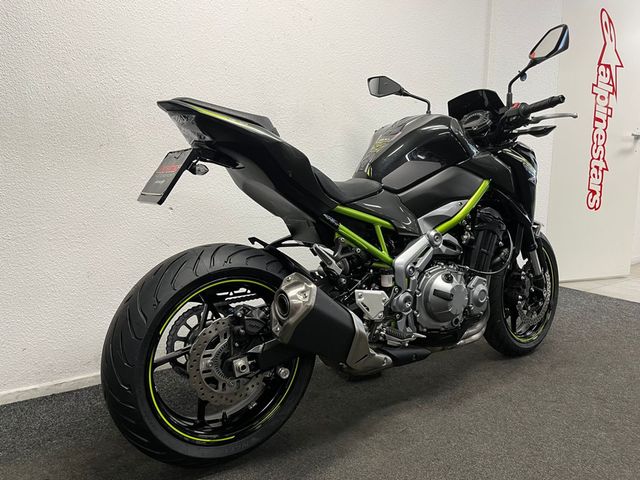 kawasaki - z900