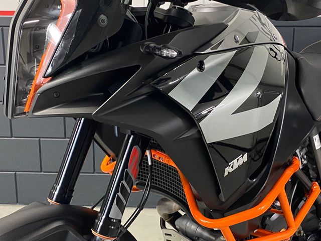 ktm - 1290-super-adventure-s
