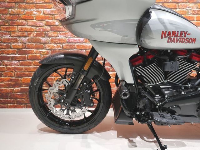 harley-davidson - cvo-road-glide