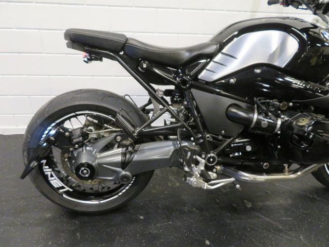 bmw - r-nine-t