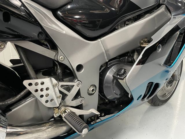 kawasaki - zx-9r-ninja