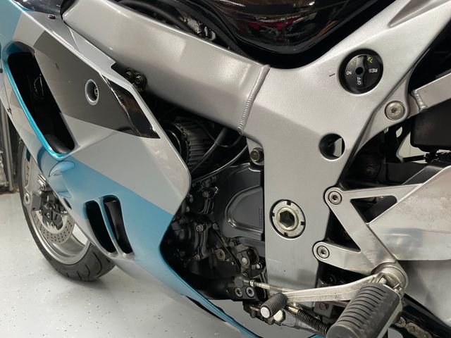kawasaki - zx-9r-ninja