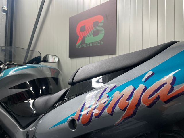 kawasaki - zx-9r-ninja