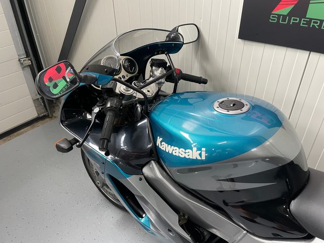 kawasaki - zx-9r-ninja