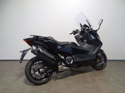 YAMAHA TMAX TECH MAX – foto 3