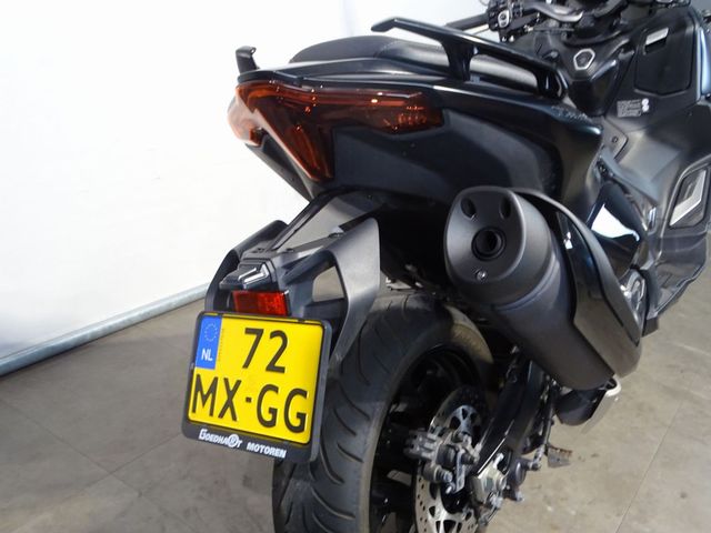 yamaha - tmax-tech-max