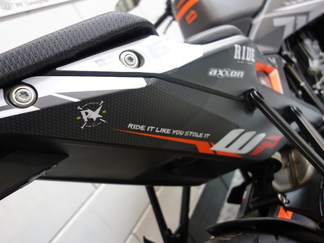 ktm - 990-duke