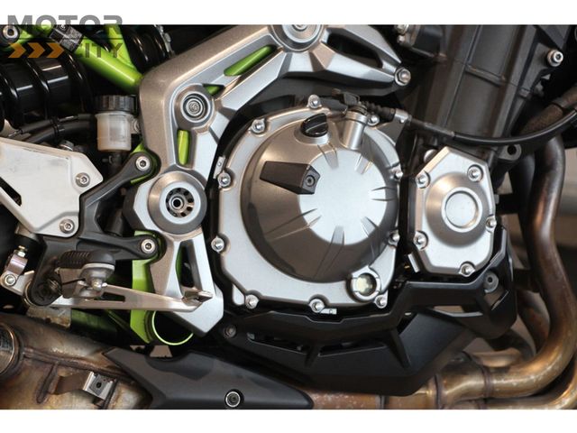 kawasaki - z900