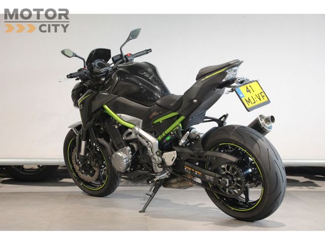 kawasaki - z900