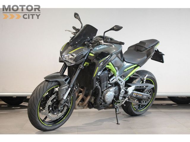 kawasaki - z900