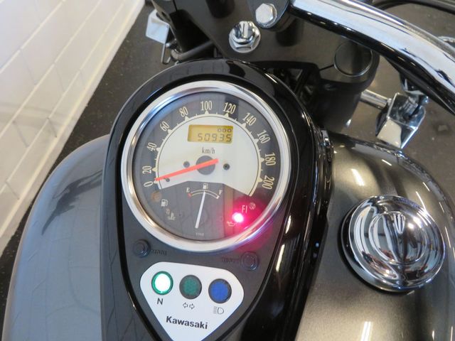 kawasaki - vn-900-classic-se