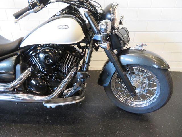 kawasaki - vn-900-classic-se