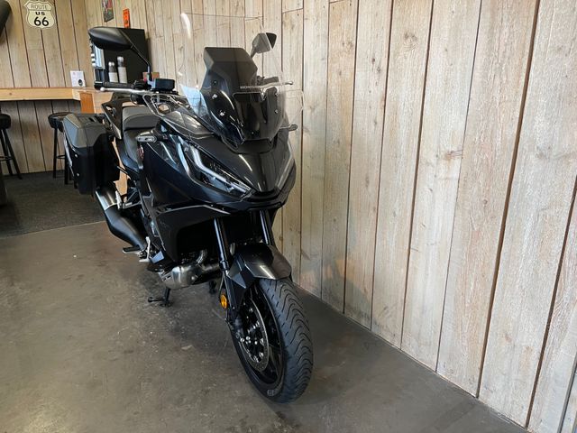 honda - nt-1100