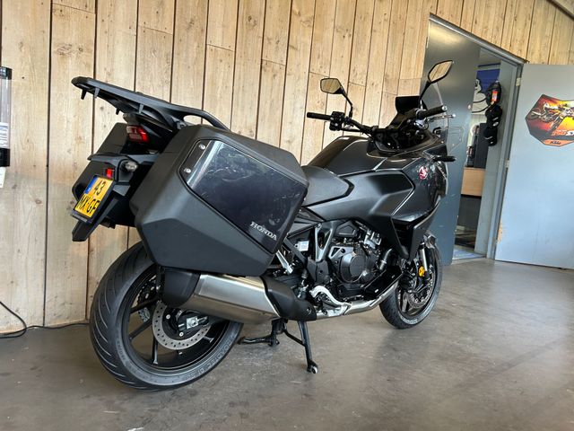 honda - nt-1100