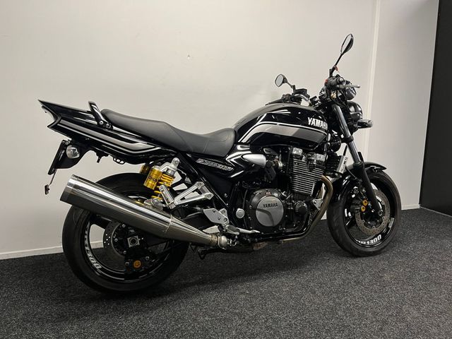 yamaha - xjr-1300