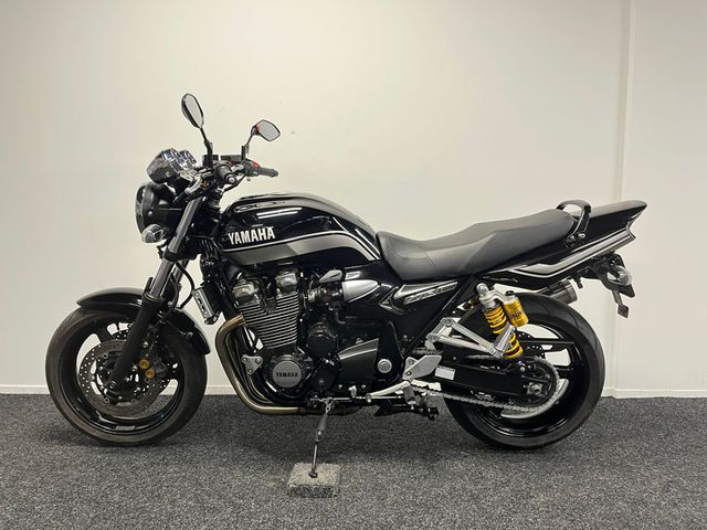 yamaha - xjr-1300