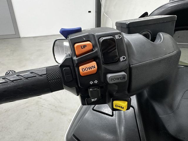 suzuki - burgman-650-za