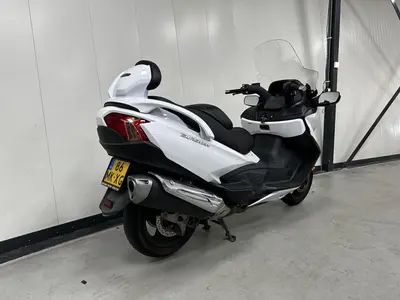 SUZUKI BURGMAN 650 ZA – foto 4