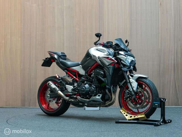 kawasaki - z900