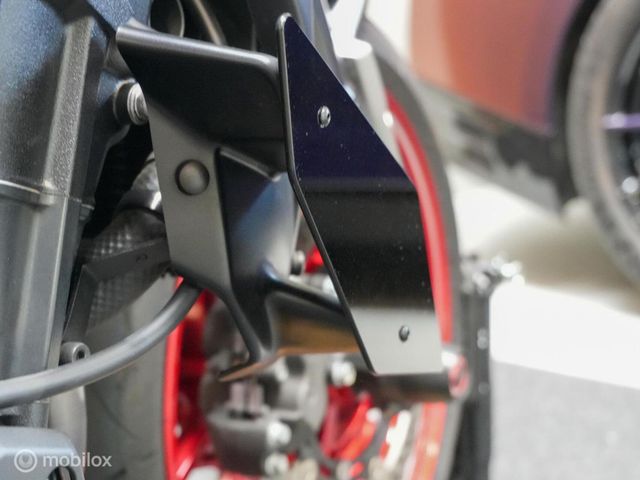 kawasaki - z900