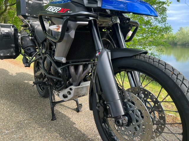 triumph - tiger-800-xcx
