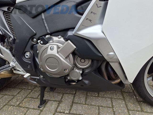 honda - vfr-1200-f-c-abs-dct