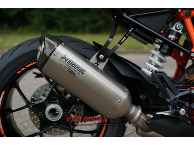 ktm - 1290-super-duke-r