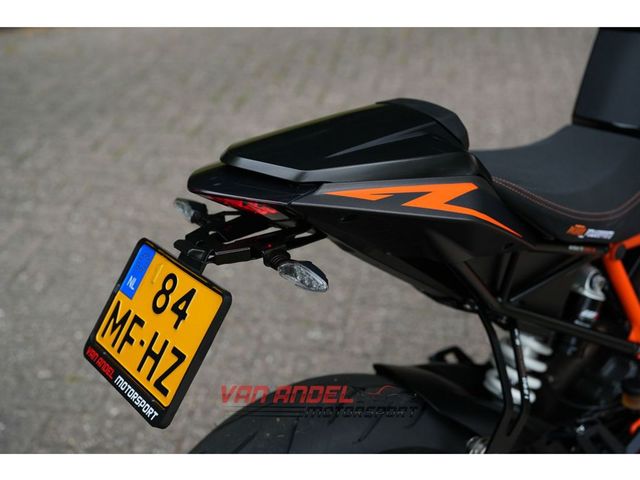ktm - 1290-super-duke-r