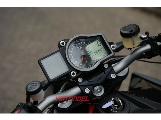 ktm - 1290-super-duke-r
