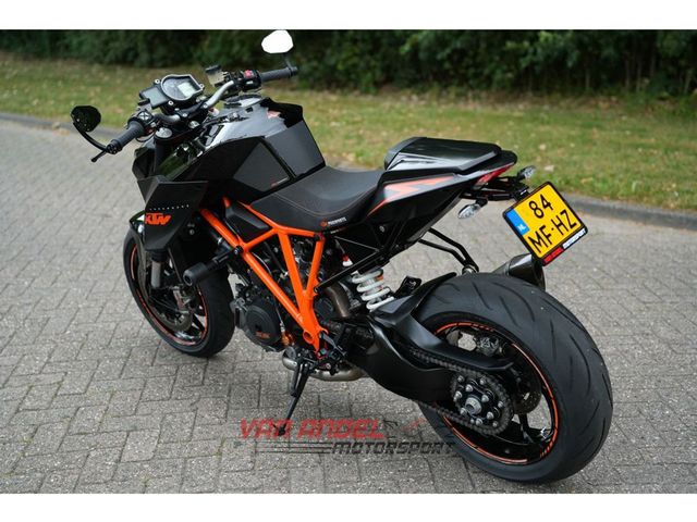 ktm - 1290-super-duke-r
