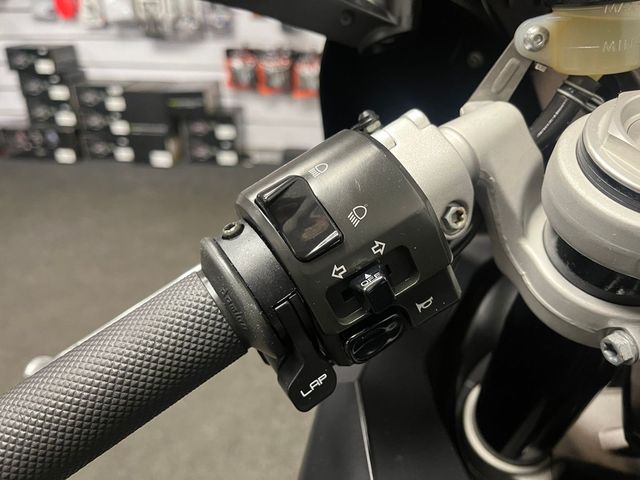 ktm - 1190-rc-8